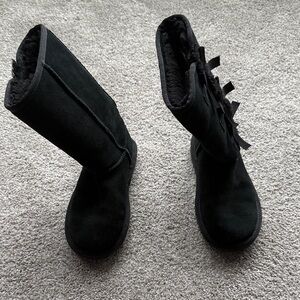 Koolaburra Black Tall Fleece-Lined Winter Boots with Back Bow Detail